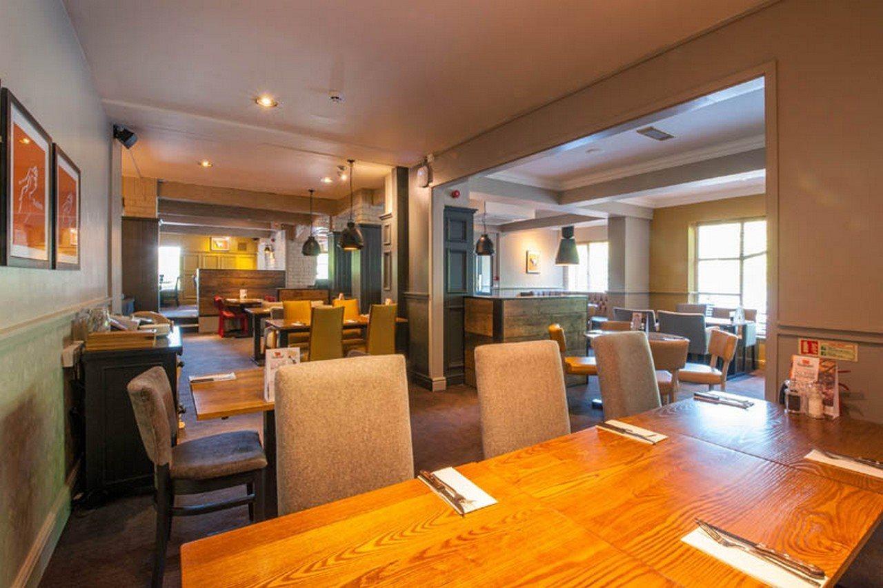 Premier Inn Telford Central Екстериор снимка
