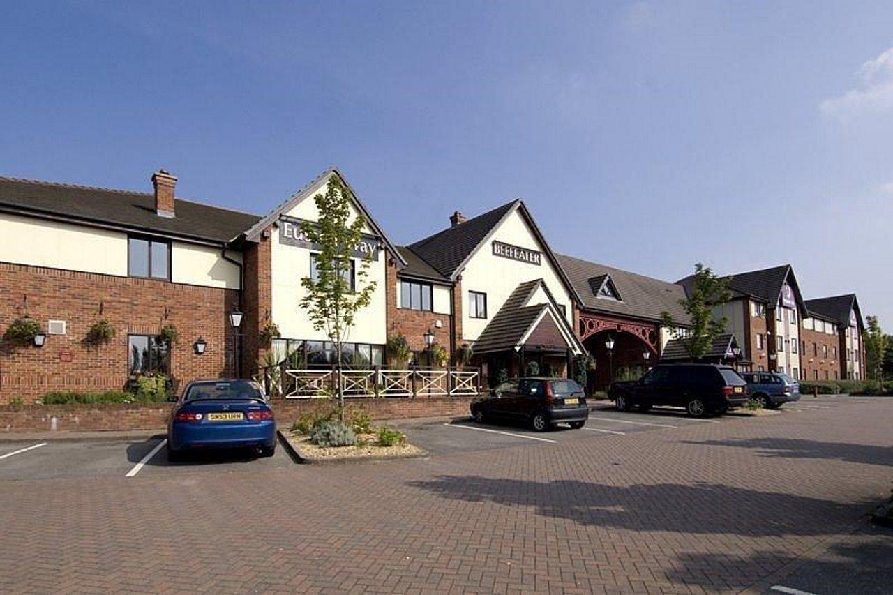 Premier Inn Telford Central Екстериор снимка